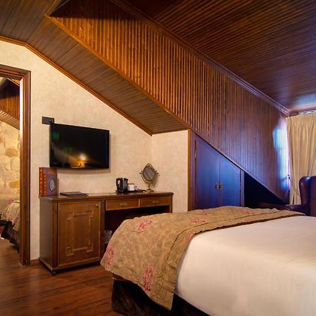 Hotel Kassaros Мецово Екстер'єр фото