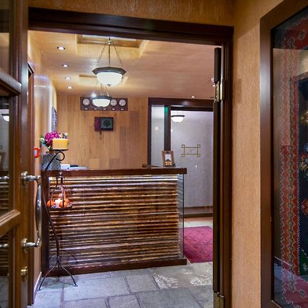 Hotel Kassaros Мецово Екстер'єр фото