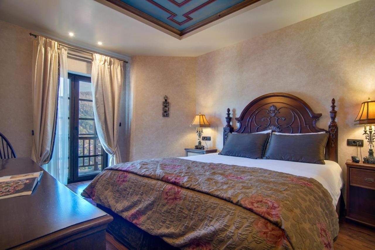 Hotel Kassaros Мецово Екстер'єр фото