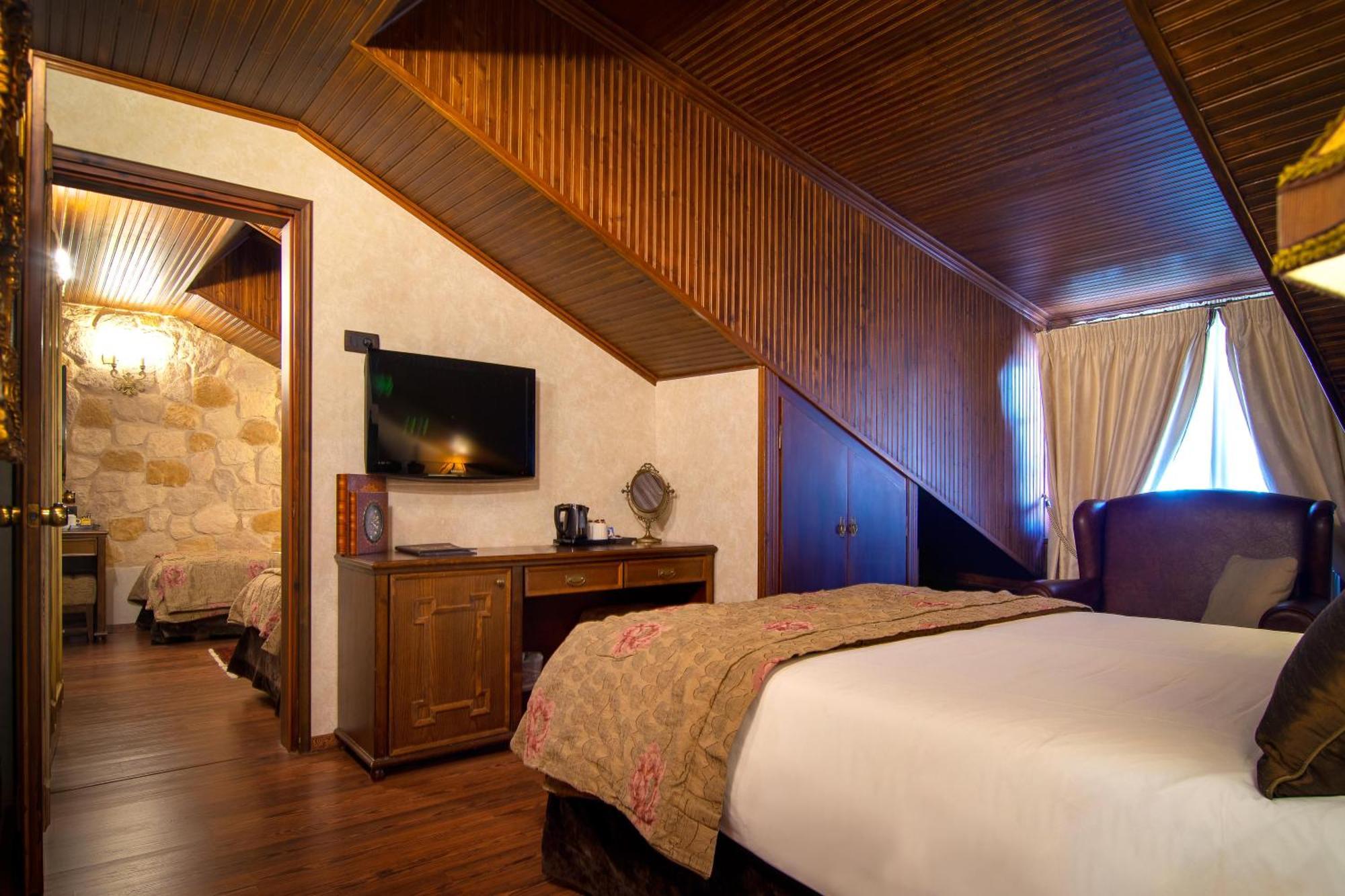 Hotel Kassaros Мецово Екстер'єр фото