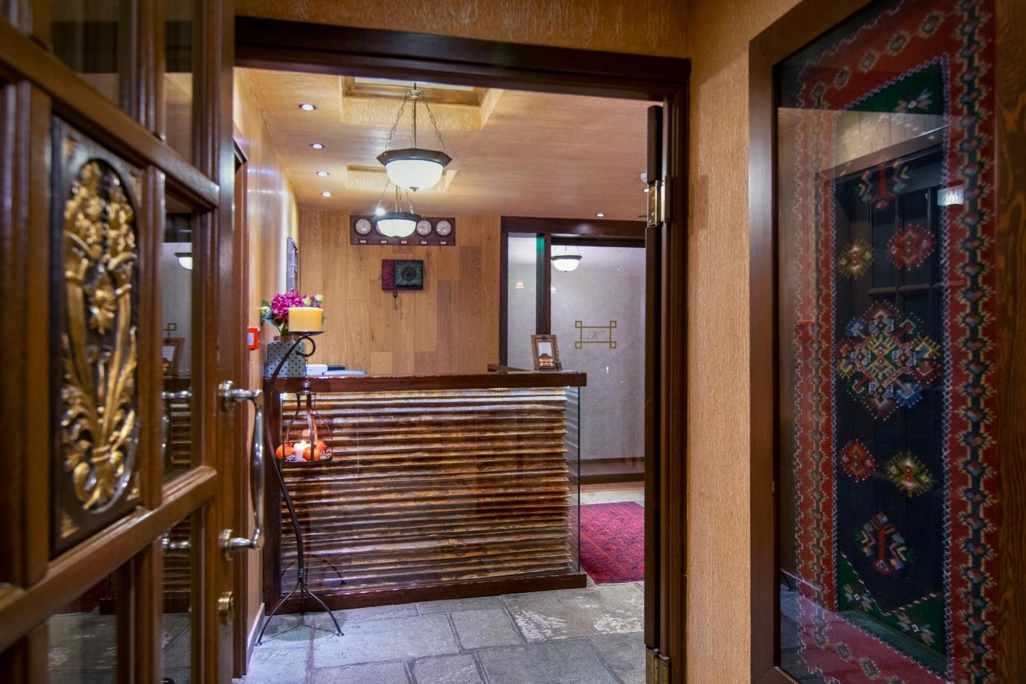 Hotel Kassaros Мецово Екстер'єр фото